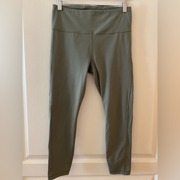 ATHLETA Ultimate Stash Pocket 7/8 Tight in Laurel Olive - SP - Picture 2 of 16